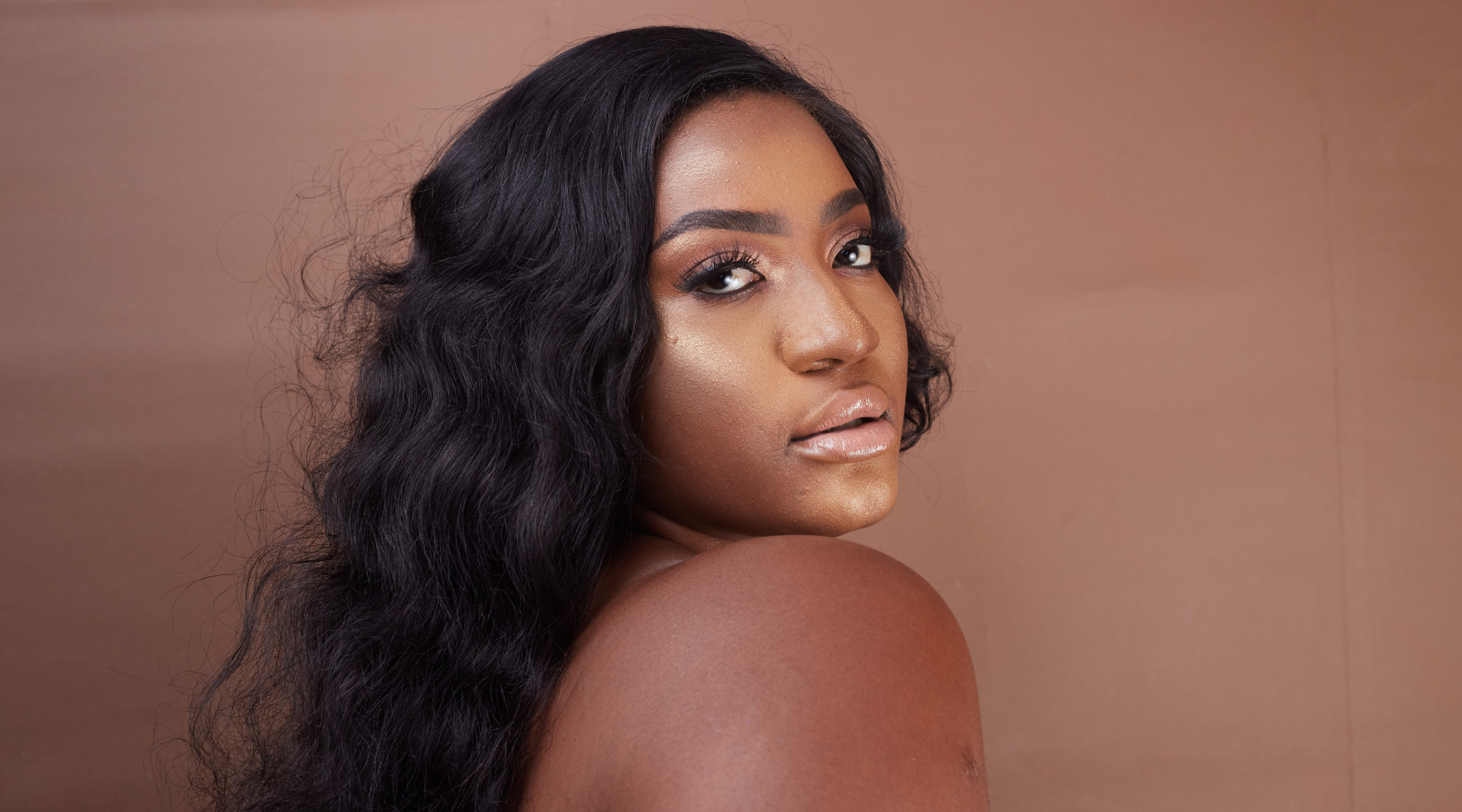 Les avantages de dormir avec un bonnet de soie