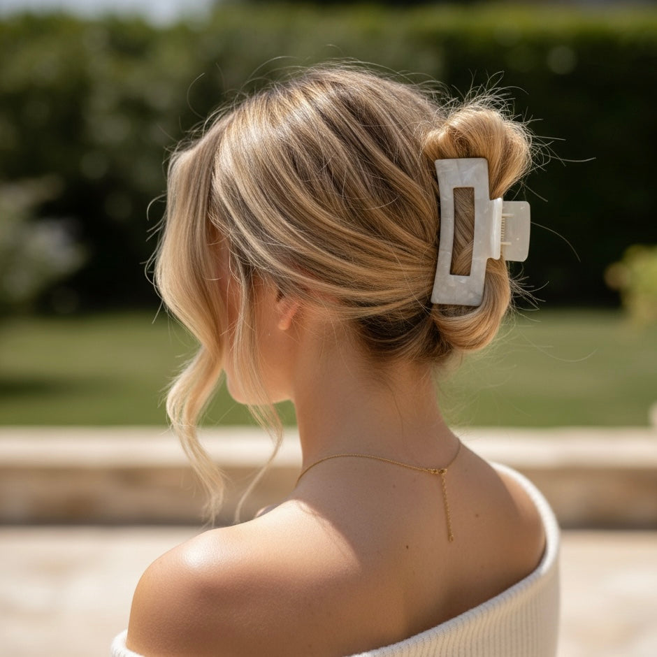 yosmo-haarclaw-xl-marble-wit-model