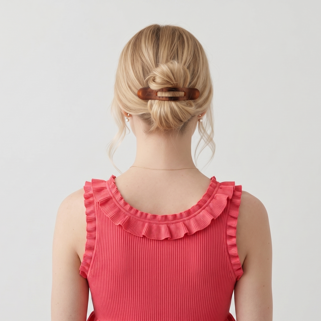 yosmo-haarclip-speels-bruin-in-model